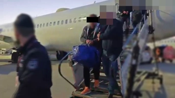 Groźny przestępca w rękach „łowców głów”! Zatrzymali go w Hiszpanii i ekstradowali do Polski