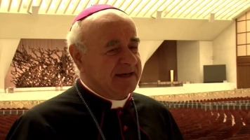 Abp Paglia: Potrzeba traktatu chroniącego ludzi przed robotami-zabójcami