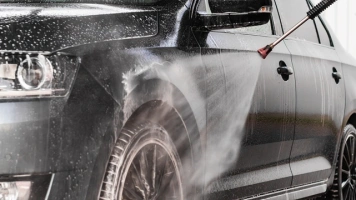 Jak utrzymać samochód w stanie salonowym? Sekrety profesjonalnych detailerów [Materiał promocyjny]