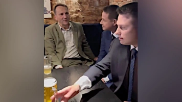 Zależy mu na koalicji z Tuskiem? Mentzenowi puściły wszystkie hamulce