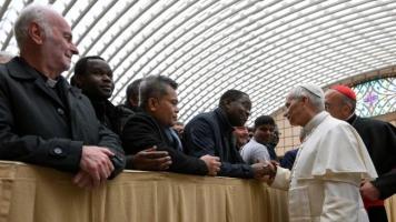 Papież do księży: Ludzie chcą zobaczyć naszą wiarę