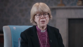 Piotr Semka dla Frondy: Pani arcybiskup chce płacić