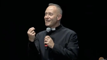 Prokuratura umarza sprawę ks. Dominika Chmielewskiego