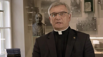 Rektor UKSW odpowiada na materiał TVN: Dla sensacji zdeptano ludzką godność