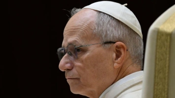 Papież na Wielki Post: słuchajmy Słowa Bożego, rozbrójmy język