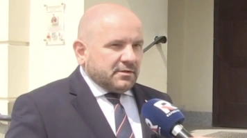 „Wiele pytań bez odpowiedzi”. Poselska kontrola po interwencji w domu Sakiewicza