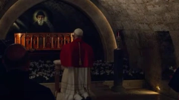 Leon XIV przy grobie św. Szarbela. „Uproś Kościołowi jedność, a światu pokój”