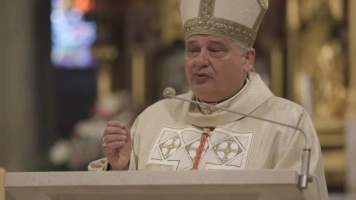 Piękna decyzja kard. Krajewskiego! Chodzi o kult Eucharystii