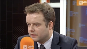 PiS szuka równowagi. Bochenek ujawnia kulisy rozmów wokół inicjatywy Morawieckiego