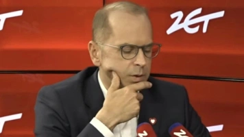 Pomyliły mu się flagi. Kolejna kompromitacja europosła Szczerby