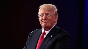 Amazon wycofuje się z ujawniania kosztów ceł po rozmowie Bezosa z Trumpem