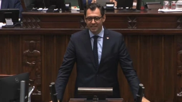 Poseł KO obraża Prezydenta. „Zagraża Polsce, powinien zostać przebadany”