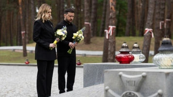 Zełenski złożył Kwiaty na polskim cmentarzu w Bykowni, ofiar zbrodni katyńskiej