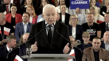 „Nie ma co się dziwić, że kasa szpitali jest pusta”. Prezes PiS celnie o sprawie Kacprzyka