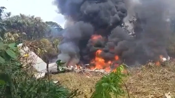 Tragedia w Kolumbii. Wojskowy Hercules rozbił się z setką osób na pokładzie [Wideo]