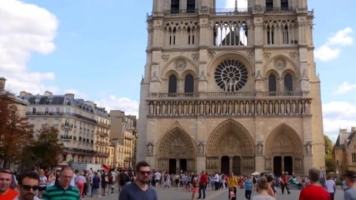 Renesans francuskich katedr. Rekordowe liczby pielgrzymów