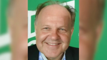 „Typowy, przemocowy dresik”. Dawid Wildstein o skandalicznym wpisie ks. Sowy