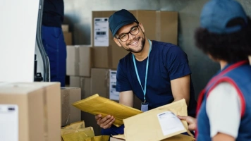 Paczka z Kanady do Polski – szybka i wygodna dostawa z Meest [Materiał promocyjny]