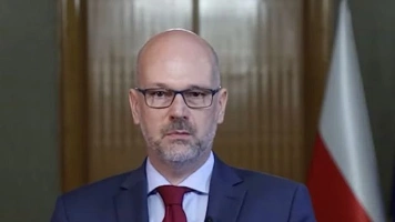 „Nieuczciwe” chorowanie poza limitami?! Kuźmiuk: skandaliczna wypowiedź „nadministra” Berka