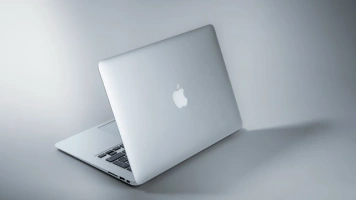 Czy MacBook to dobry wybór do pracy? [Materiał promocyjny]