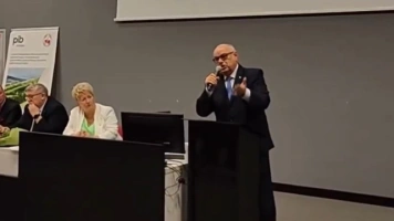 Już za Tuska poszło 1,46 mld na byłych SB-ków, a chcą więcej