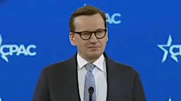 Morawiecki ostrzega przed nową „osią zła”