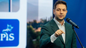 Jaki o Żurku: czy oni są normalni? Robią cyrk na całą Europę