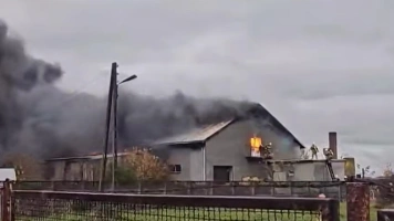 40 zastępów straży walczyło z pożarem zakładu w Sadowie