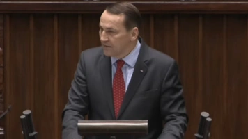 Sikorski: Grozi nam wojna, nawet w tym roku. Polska doświadcza 2-3 cyberataków dziennie