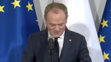 „Festiwal filmików Tuska”. Kuźmiuk: Oto, czym zajmuje się premier zamiast poważnych problemów