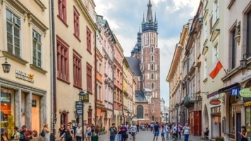 Sondaż. Coraz więcej Polaków pesymistycznie ocenia kierunek zmian w kraju