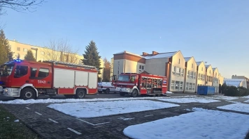 Ewakuacja szkoły w Wadowicach. Strażacy badają wyciek groźnej substancji chemicznej