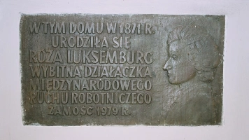 Wraca tablica Róży Luksemburg. Doradca prezydenta Nawrockiego: SKANDAL!