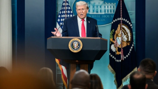 Trump traci panowanie nad sobą. „Otwórzcie tę jeb**ą cieśninę, chwała Allahowi”