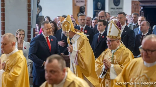 Abp Adrian Galbas: Podziały są głębokie, a wojna coraz bliżej granic