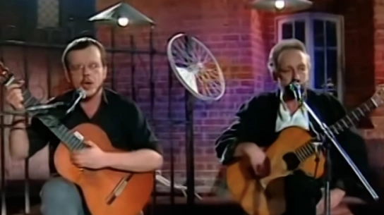 Wyrwij murom zęby krat, zerwij kajdany, połam bat! A MURY RUNĄ!