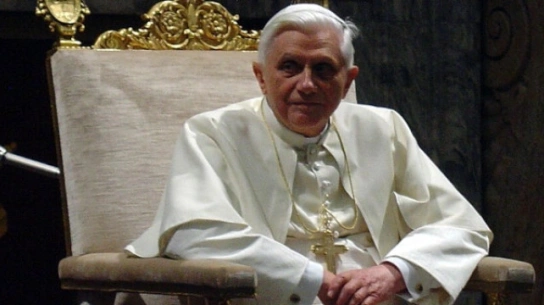 P. Chmielewski dla Frondy: Rok Benedykta XVI. Odkrywanie nieformalnego „doktora” Kościoła