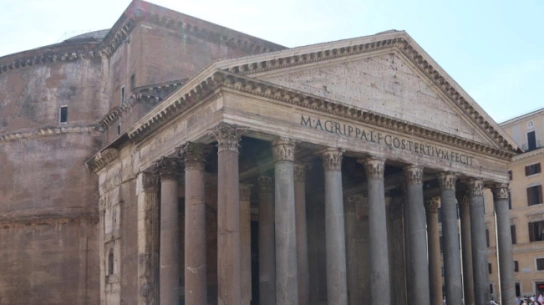 Rzymski Panteon. Od „wszystkich bogów” do Wszystkich Świętych