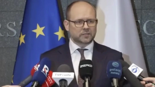 Spotkanie Tuska Magyarem. Przydacz: Pełen infantylizm