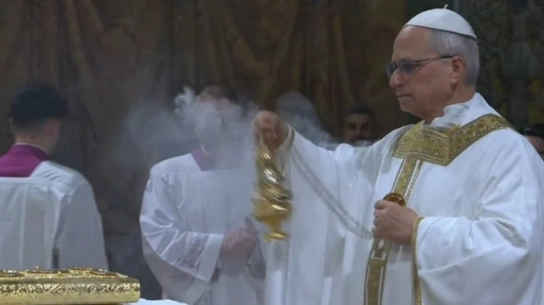 Leon XIV i najwyższa władza. Czy papież chce być nieomylny?