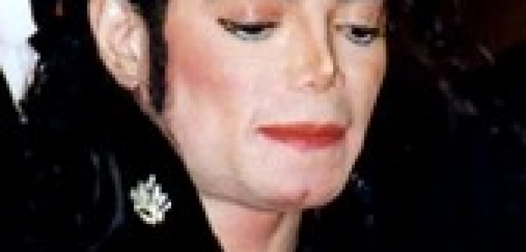 Michael Jackson molestował dzieci, a później kupował ich milczenie. Za 23 mln dolarów