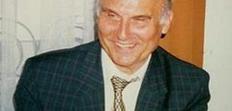 Świat Książki zamierza ocenzurować biografię Kapuścińskiego