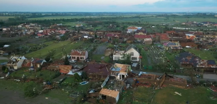 [Wideo] Czechy spustoszyło ogromne tornado. Polska pomoże w usuwaniu jego skutków