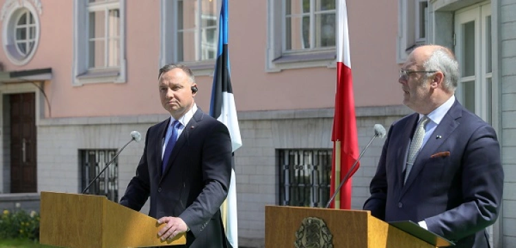 Prezydent Duda w Tallinie: Rozwiązania bolesne dla Rosji już działają