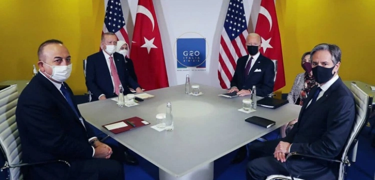 Zbliżenie między Turcją a Stanami Zjednoczonymi? Biden i Erdogan spotykali się na szczycie G20