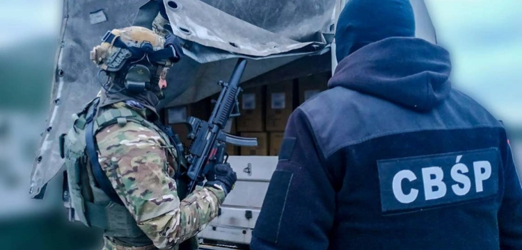 Cela plus: Policjanci z CBŚP rozbili gang złodziei. Odzyskano skradzione w Niemczech rowery warte 2 mln zł.