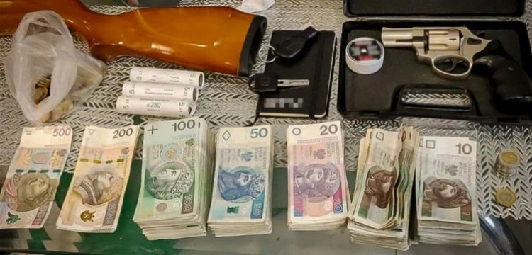 Cela plus: Nielegalne gry hazardowe. Policja rozbiła grupę przestępczą