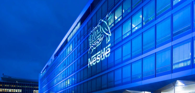 Nestle wycofuje się z Rosji, ale…