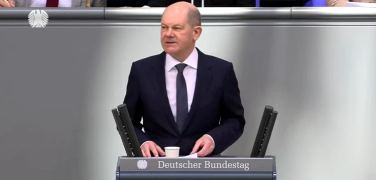 Berlin nieugięty. Scholz nie chce rezygnować z rosyjskich surowców 