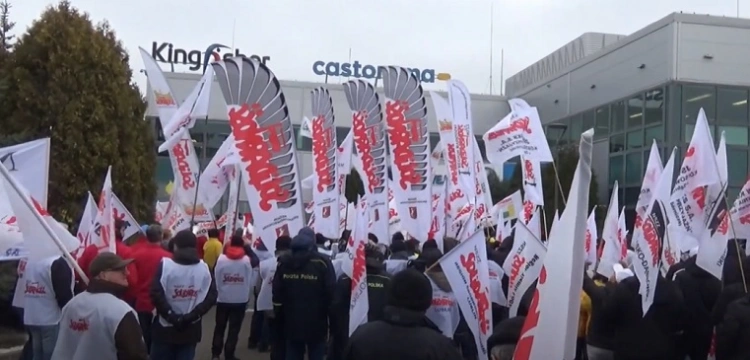 Pracownicy ,,Solidarności'' przywróceni do pracy w Castoramie decyzją sądu